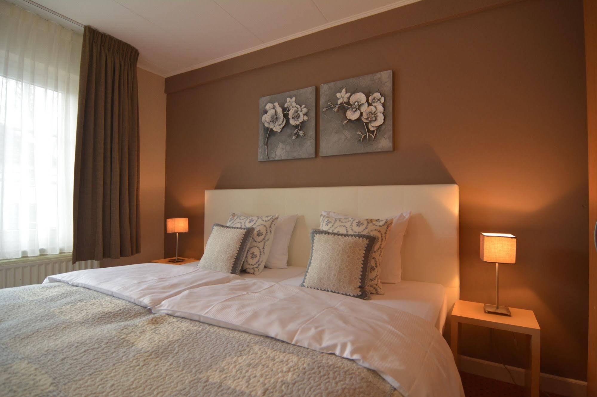 Aparthotel Ons Epen Exterior photo